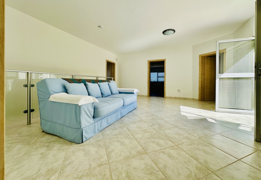 5 Bedroom Property for Sale in Vermont Western Cape